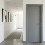 Couloir mur blanc porte grise : idées déco pour un style moderne et élégant